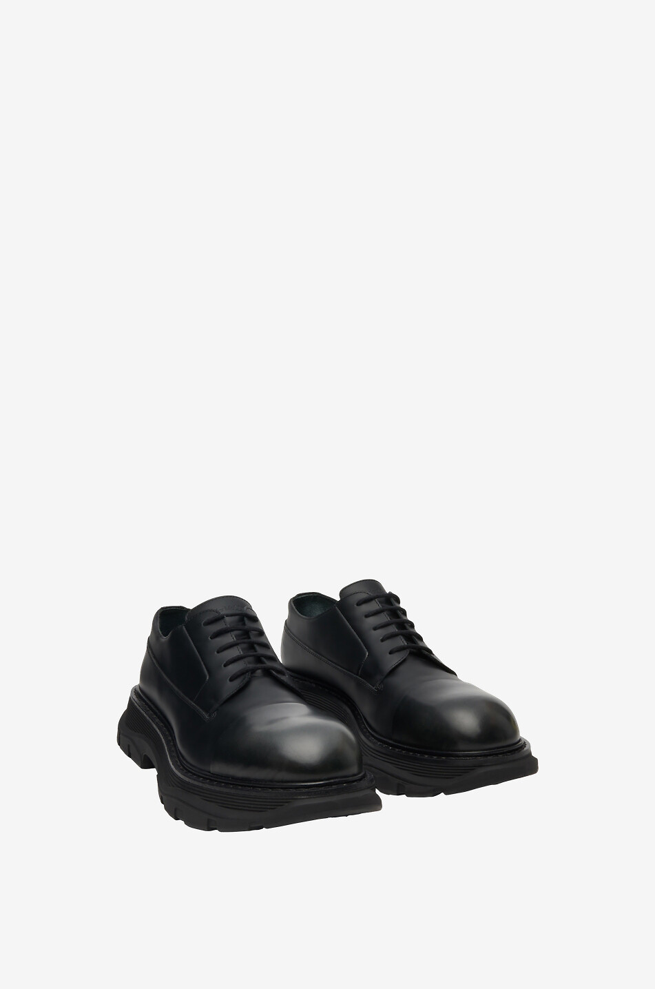 Tread lace-up shoes in calfskin