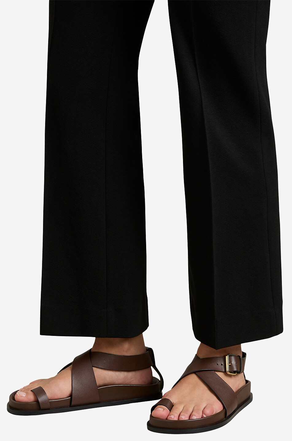 Flache Sandalen aus Leder Dula