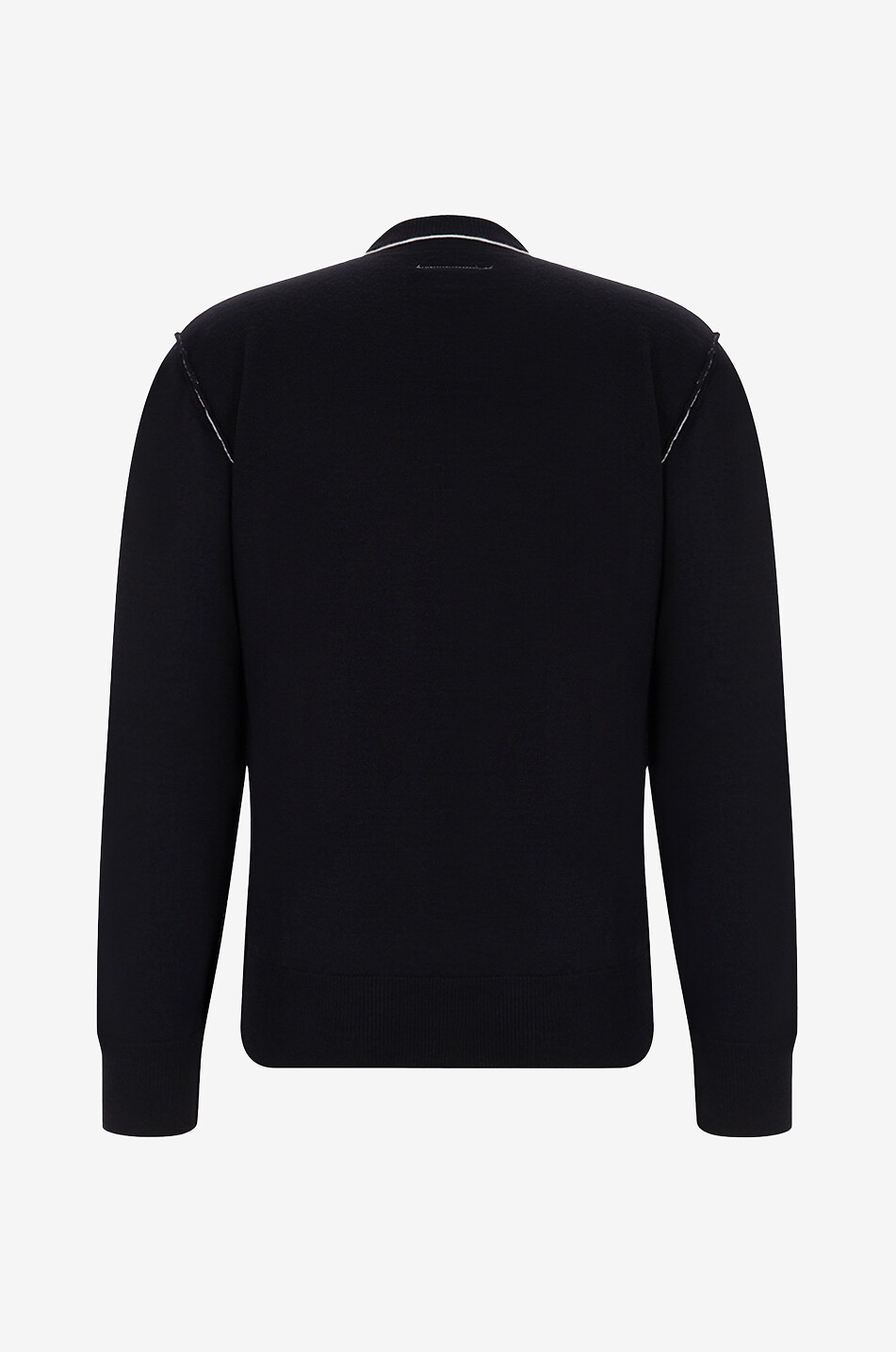 Lightweight wool jumper with contrasting seams