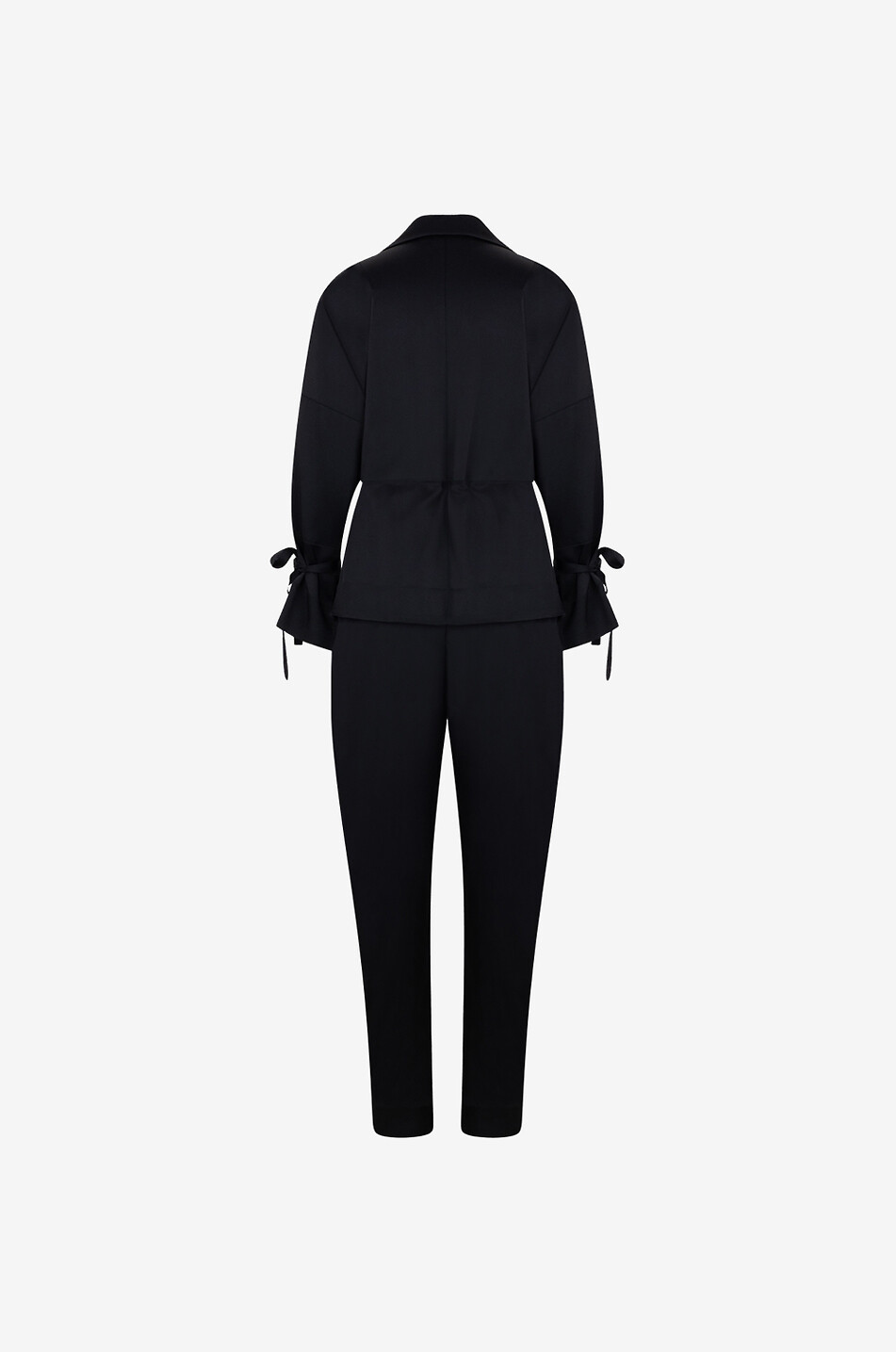 Hosenanzug aus Satin mit Gürtel Utility