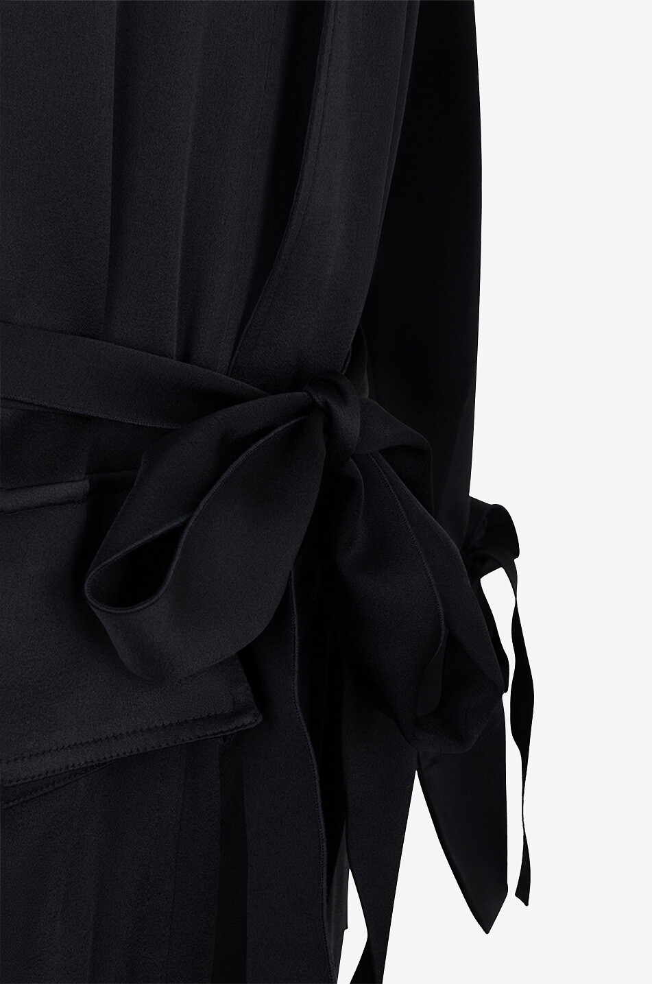 Hosenanzug aus Satin mit Gürtel Utility