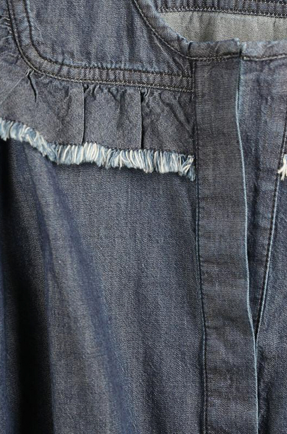 DOROTHEE SCHUMACHER Chemise en jean à plastron volanté Denim Romance Femme BLEU MOYEN 3