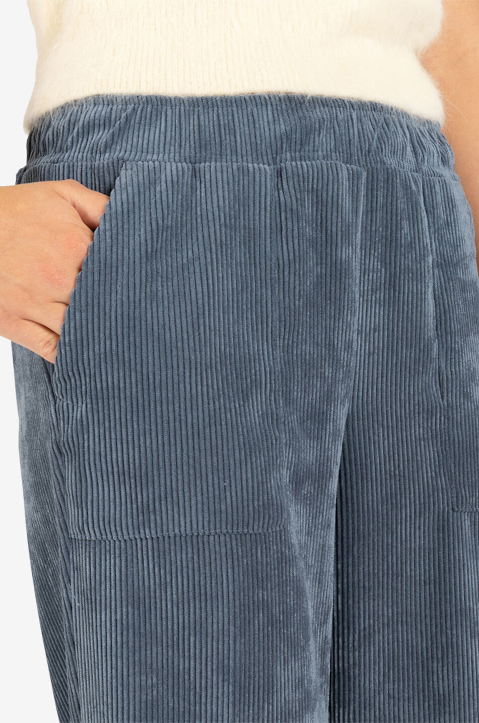 Hose mit weitem Bein aus Cord Ava