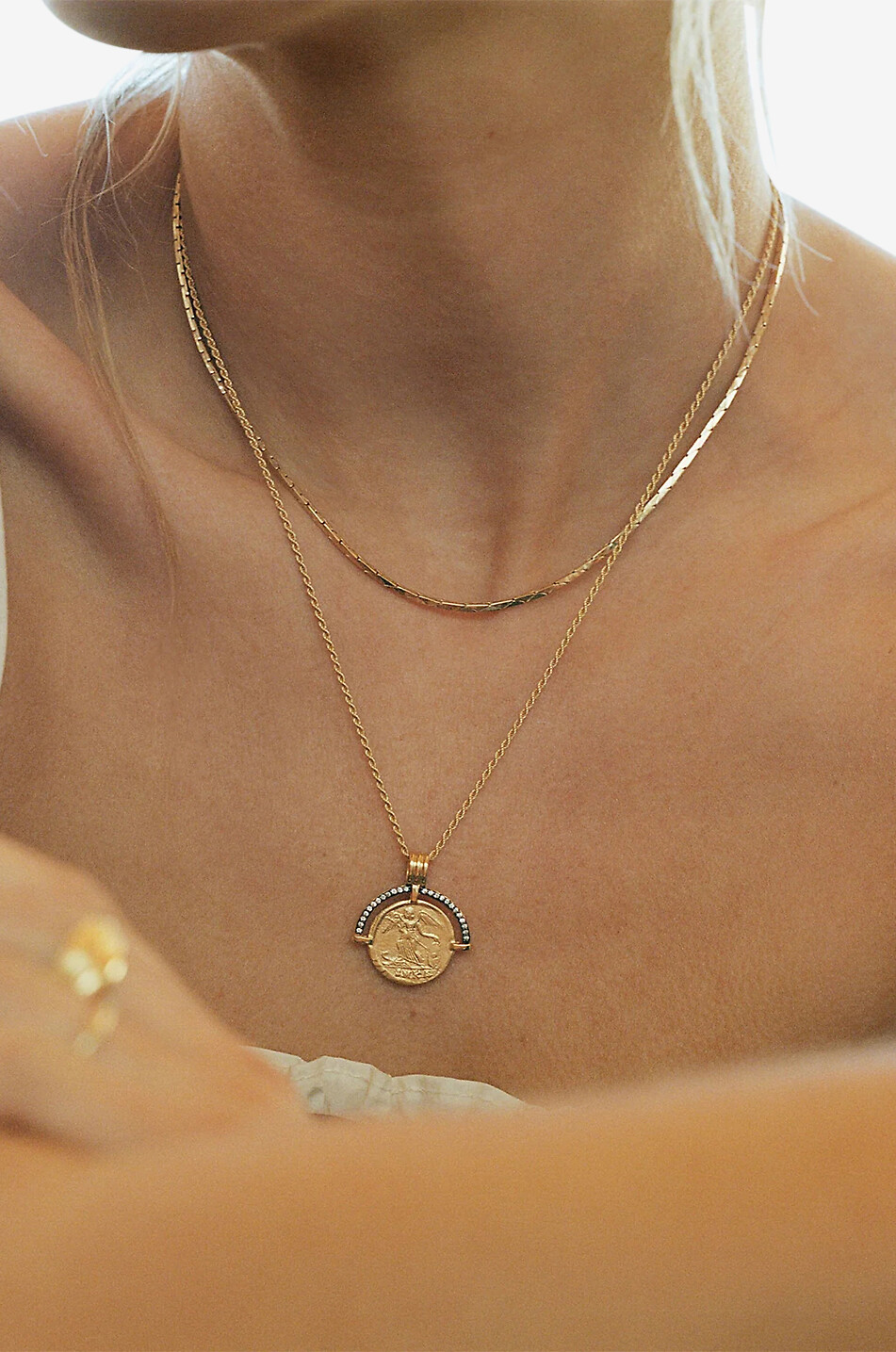 MISSOMA Lucy Williams Fortuna Arc Coin medal gold-tone necklace Women GOLDEN 3