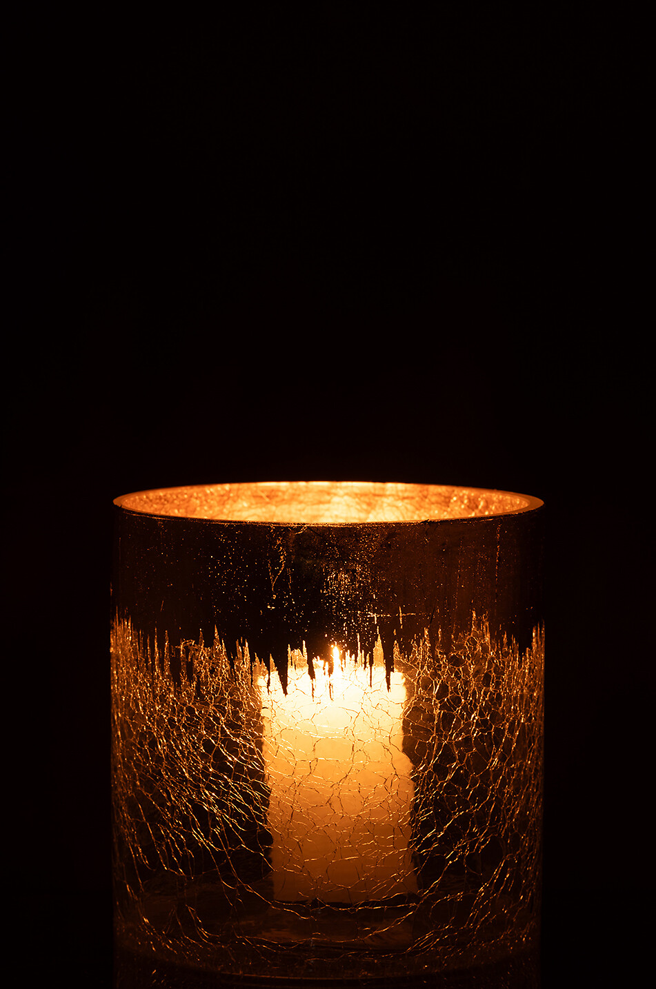 JOLIPA Grosses Windlicht aus Glas in Craquelé-Optik Haus GOLDEN 3