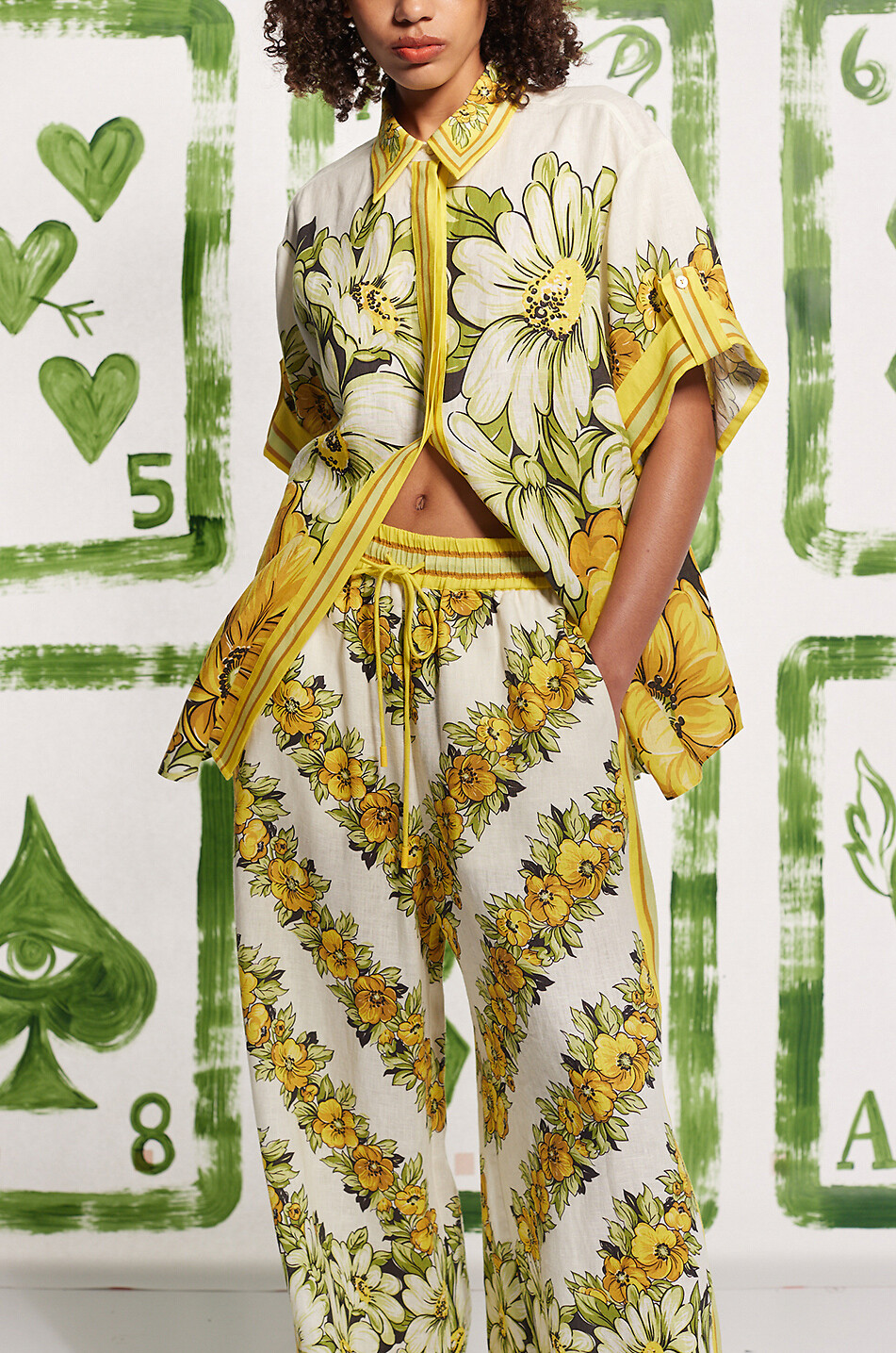 ALEMAIS Weite Hose aus geblümtem Leinen Gisela Damen GELB 4