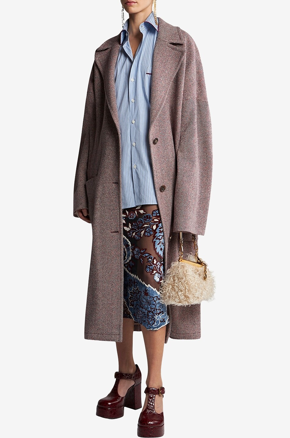 Manteau oversize en tweed à chevrons avec ceinture