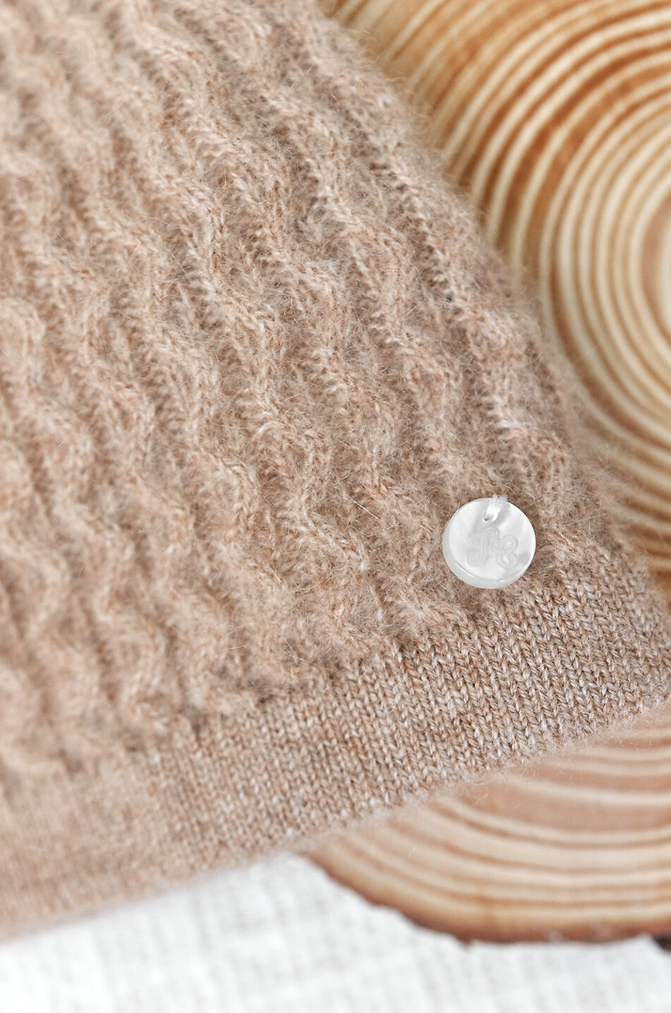 Baby cable-knit beanie