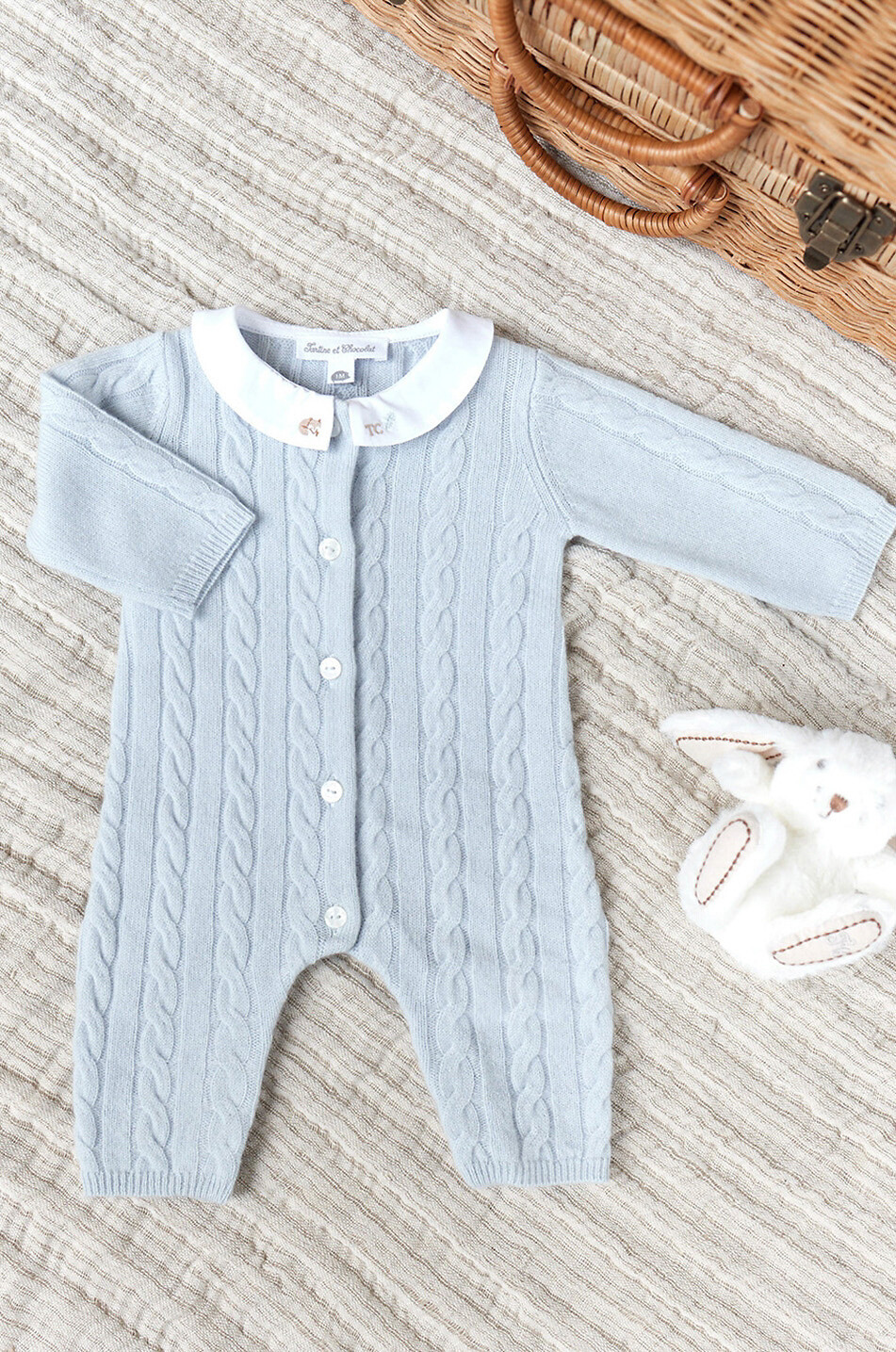 Zopfstrickoverall mit fuchsbesticktem Kragen für Babys