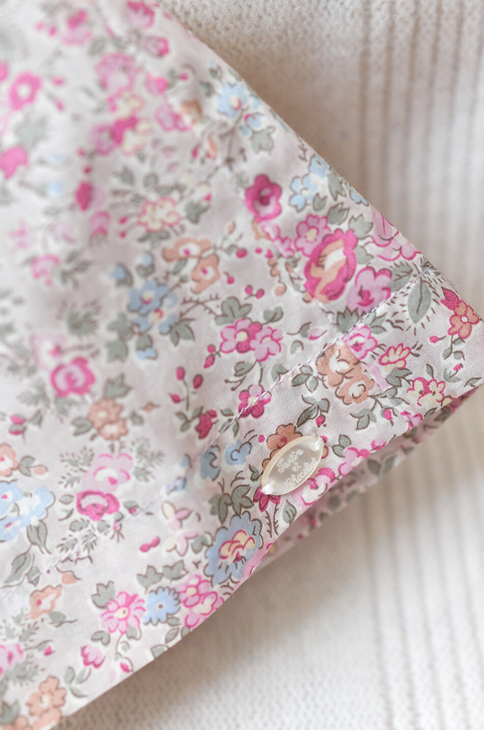 Gesmoktes geblümtes Babykleid