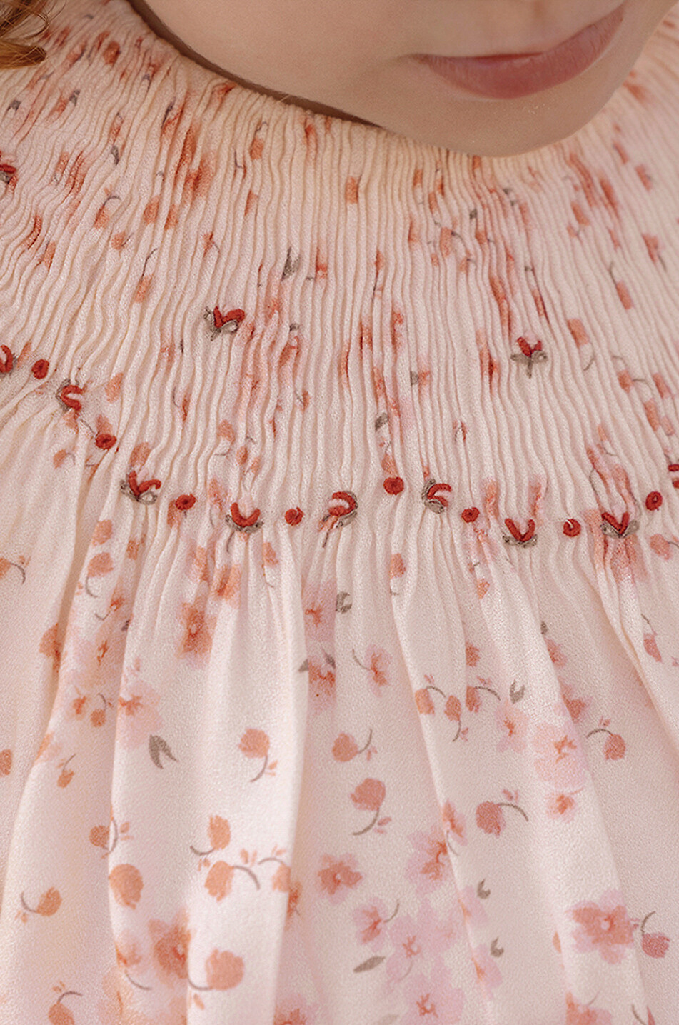 TARTINE ET CHOCOLAT Geblümtes gesmoktes Babykleid Baby CREMEFARBEN 5