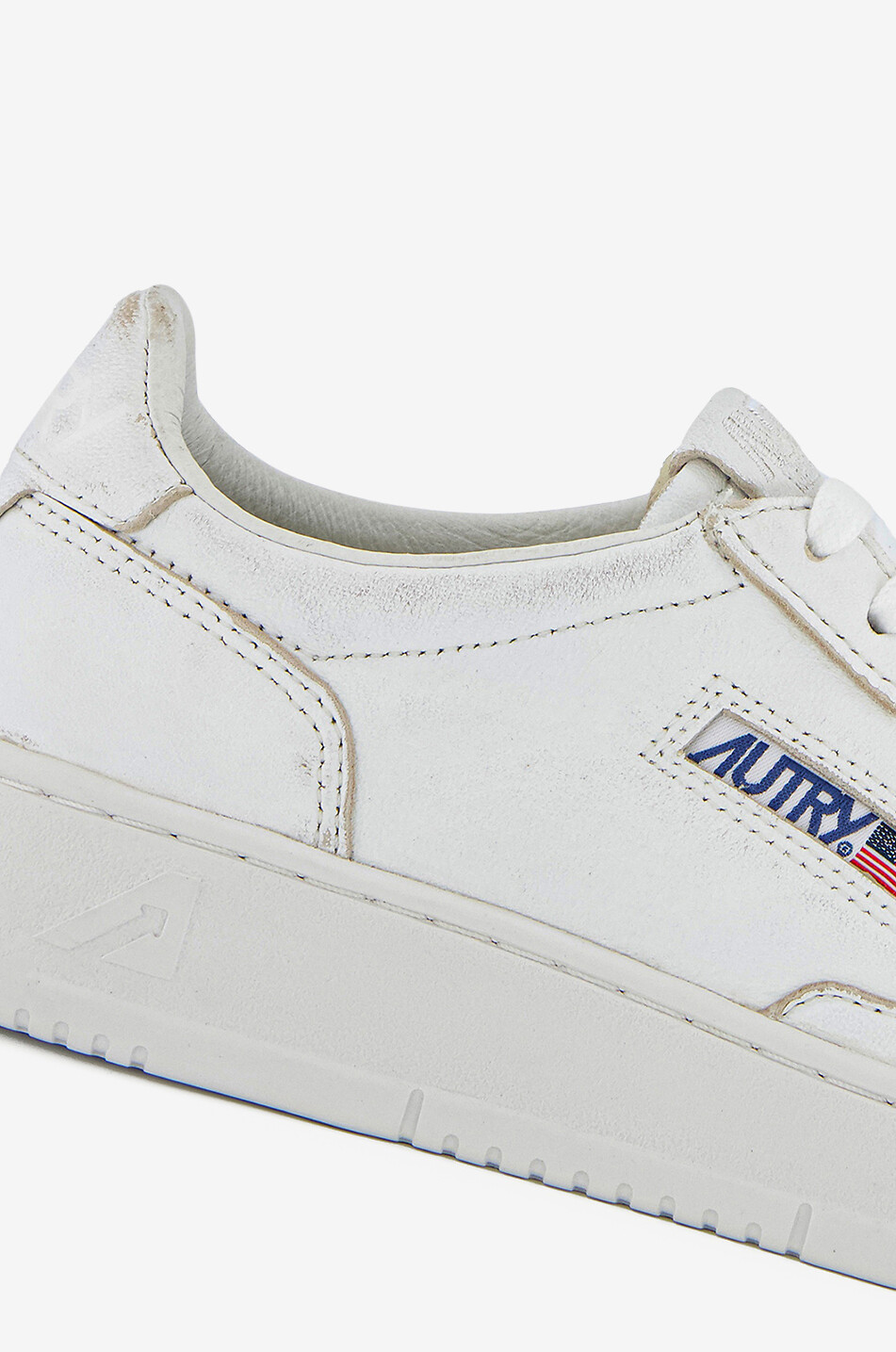 AUTRY Medalist low-top lace-up sneakers Women WHITE 5