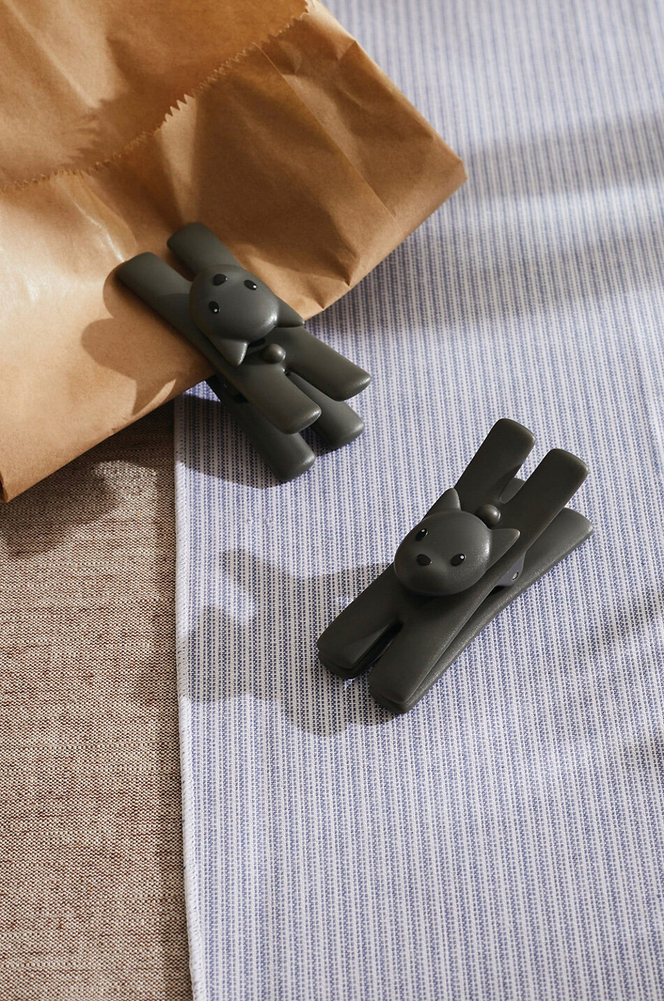 ALESSI 2er-Set Kühlschrankklammern Lampo MMI32 C Haus SCHWARZ 3