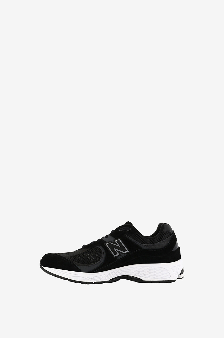 NEW BALANCE 2002R low-top lace-up sneakers Men BLACK 3