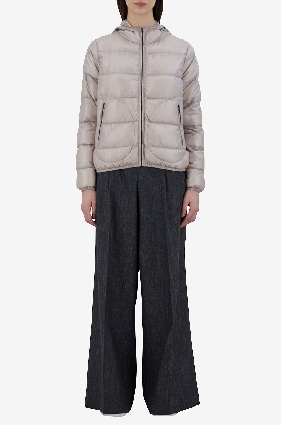HERNO Kurze Daunenjacke mit Kapuze aus Nylon Ultra-Light Damen HELLGRAU 3