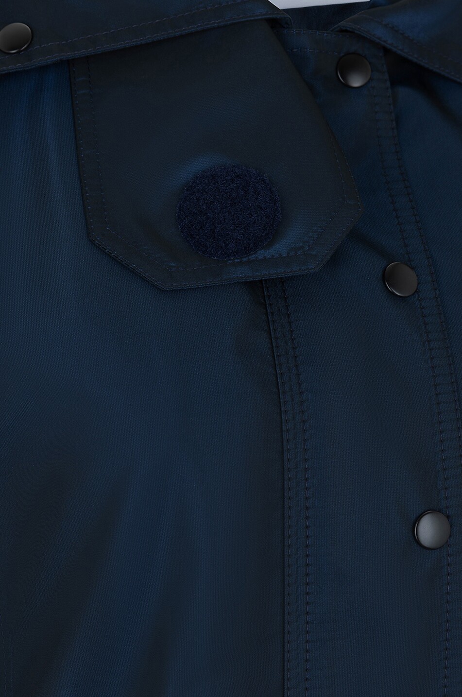 Veste courte en taffetas déperlant irisé à capuche