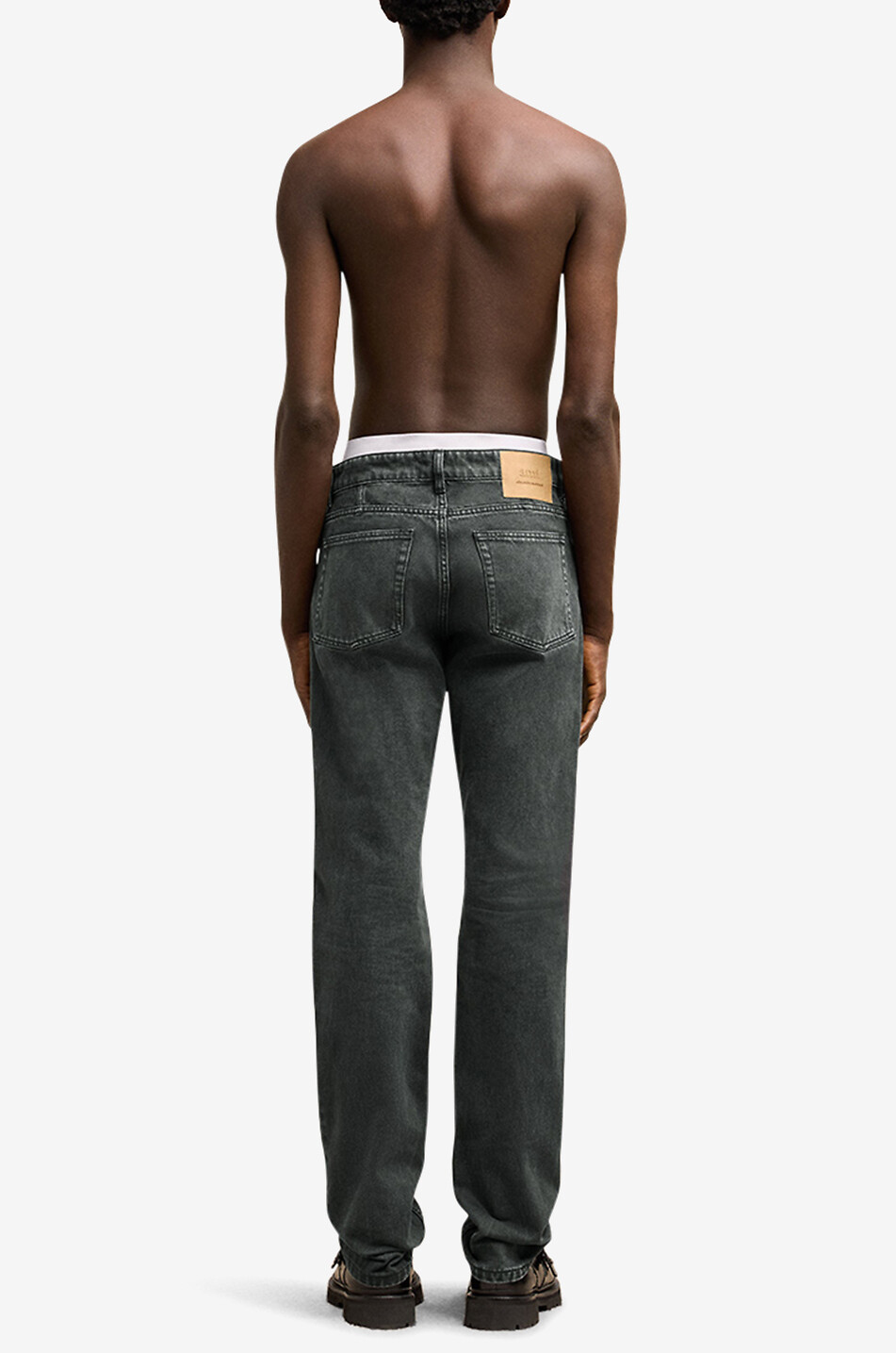 AMI Cotton straight-leg faded jeans Men BLACK 4