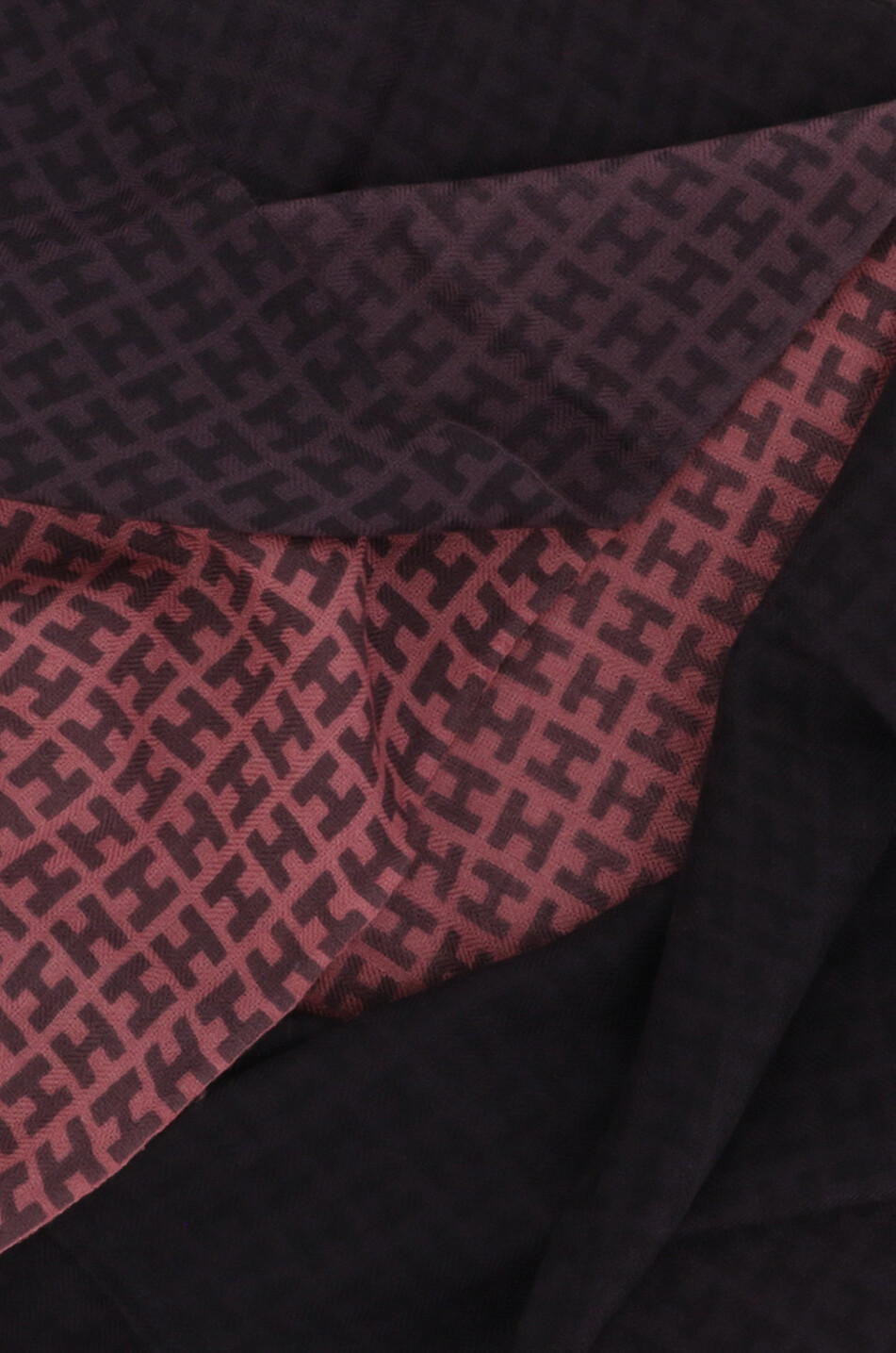Écharpe monogrammée à dégradé de couleur Radeombre BCS