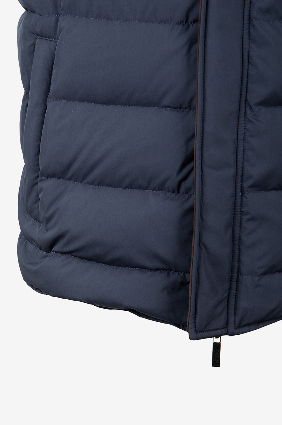 Ärmellose Daunenjacke mit Kapuze
