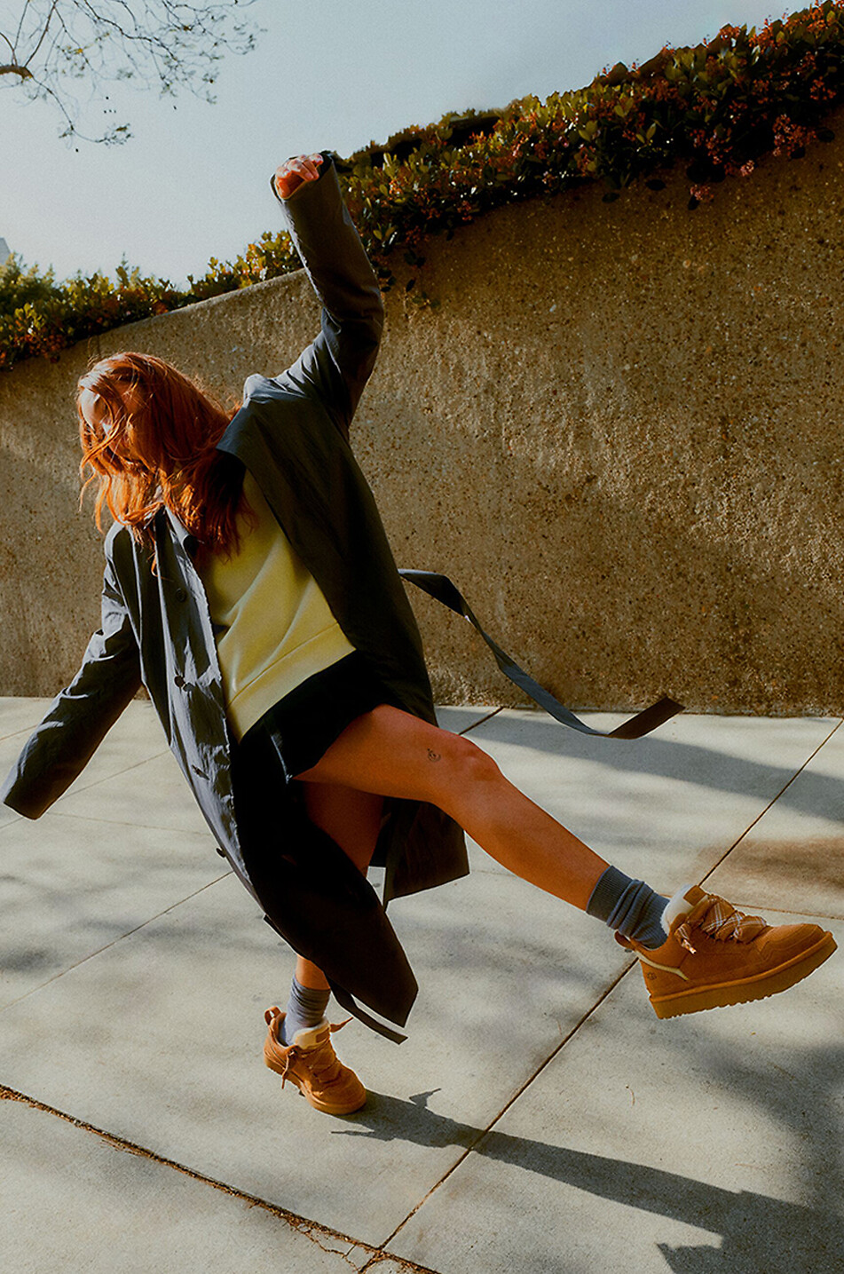 UGG Baskets basses en daim Lowmel Femme MARRON CLAIR 3