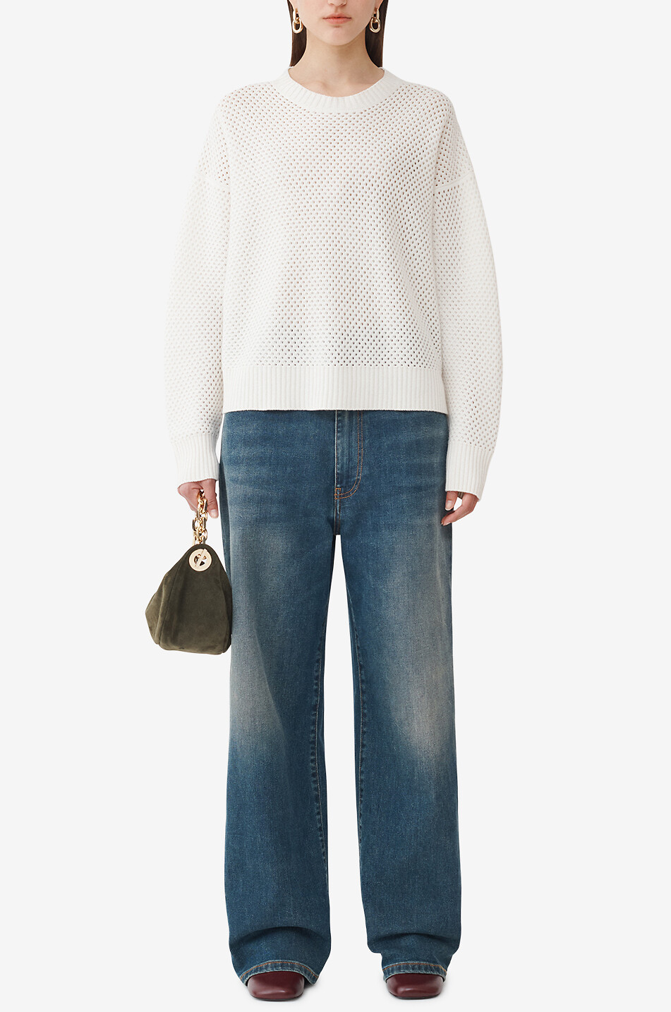 Weiter Lochstrickpullover aus Platinum-Faden