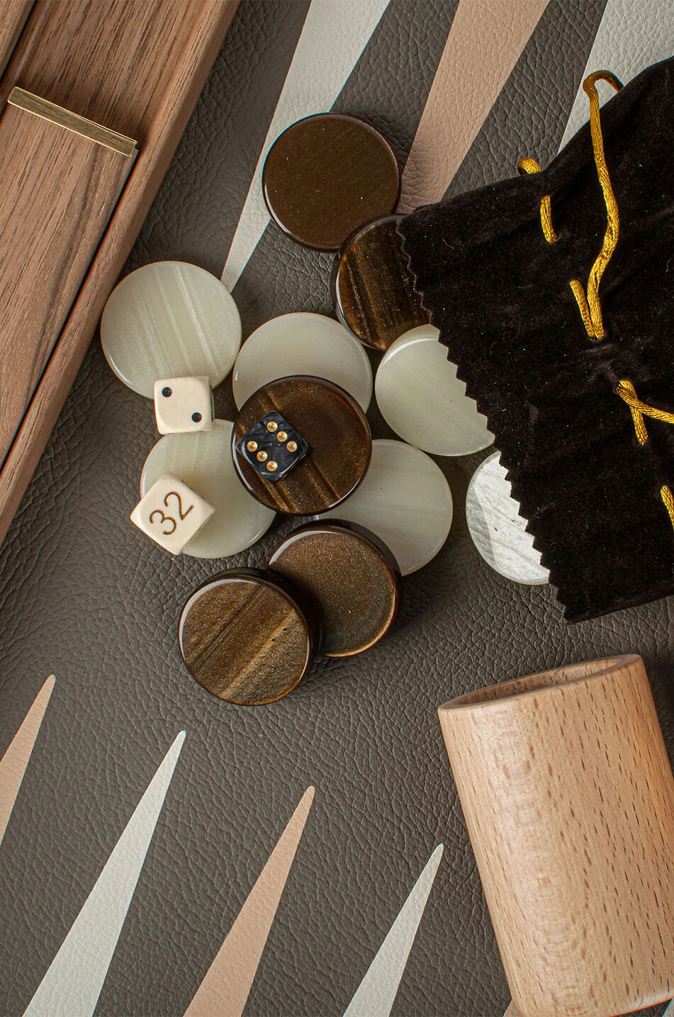 MANOPOULOS Backgammon-Spiel aus Holz und Kunstleder Premium Crocodile Tote Haus GRAU 3