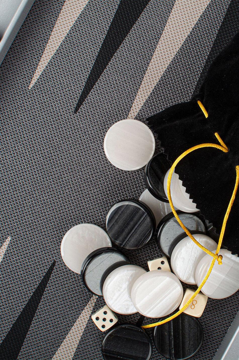 MANOPOULOS Backgammon-Spiel aus Holz und Kunstleder Premium Futuristic Design Haus SILBER 4