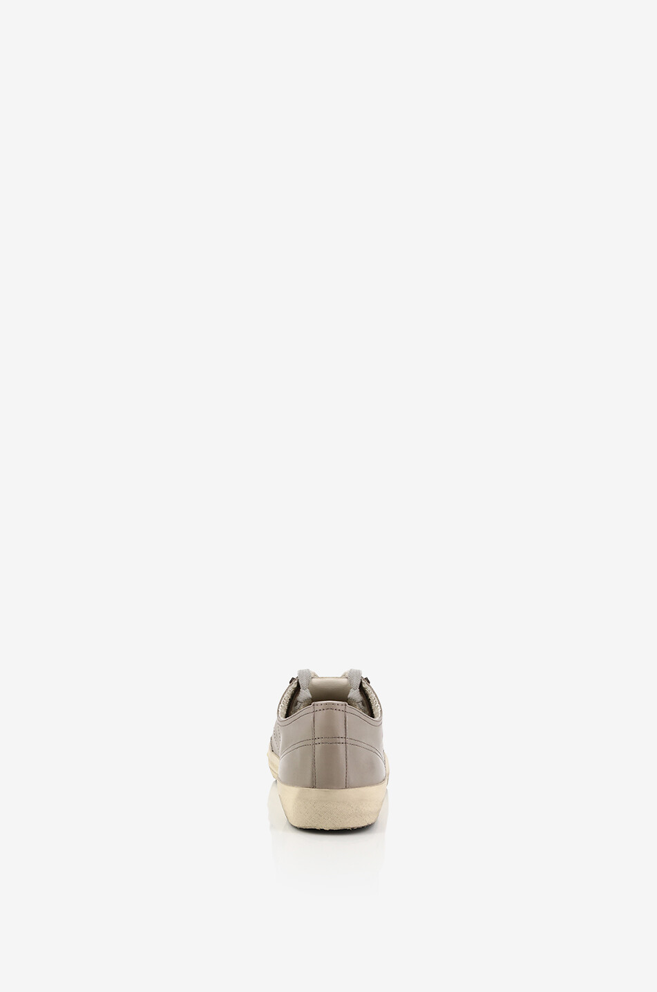 GOLDEN GOOSE V-Star distressed nappa leather low-top lace-up sneakers Men MEDIUM GREY 4