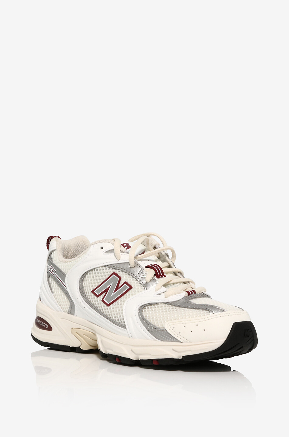 Niedrige Schnürsneakers 530