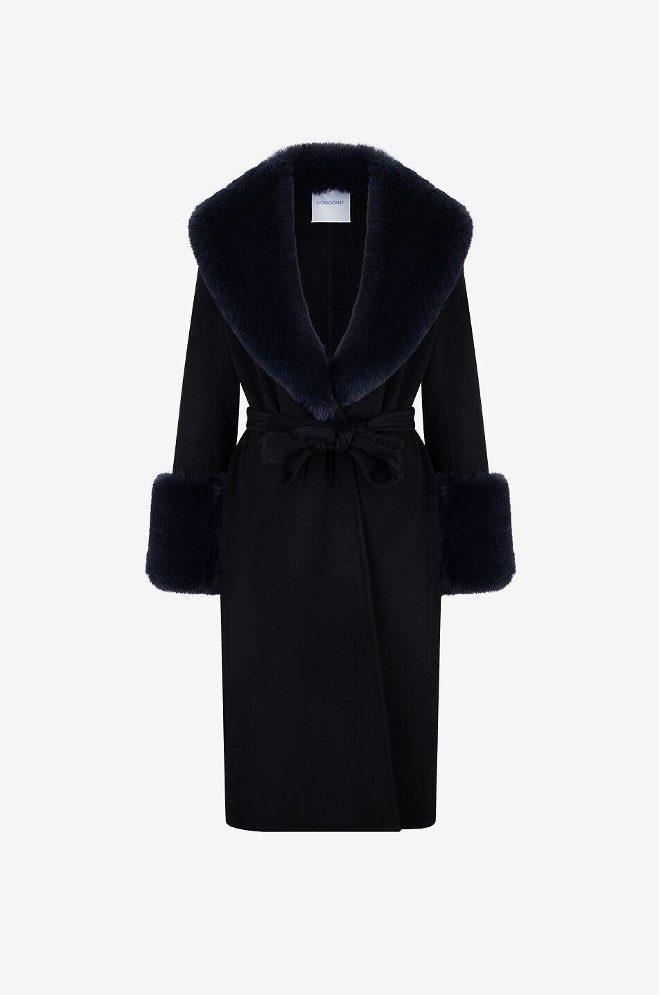 Black coat with fur collar and cuffs online