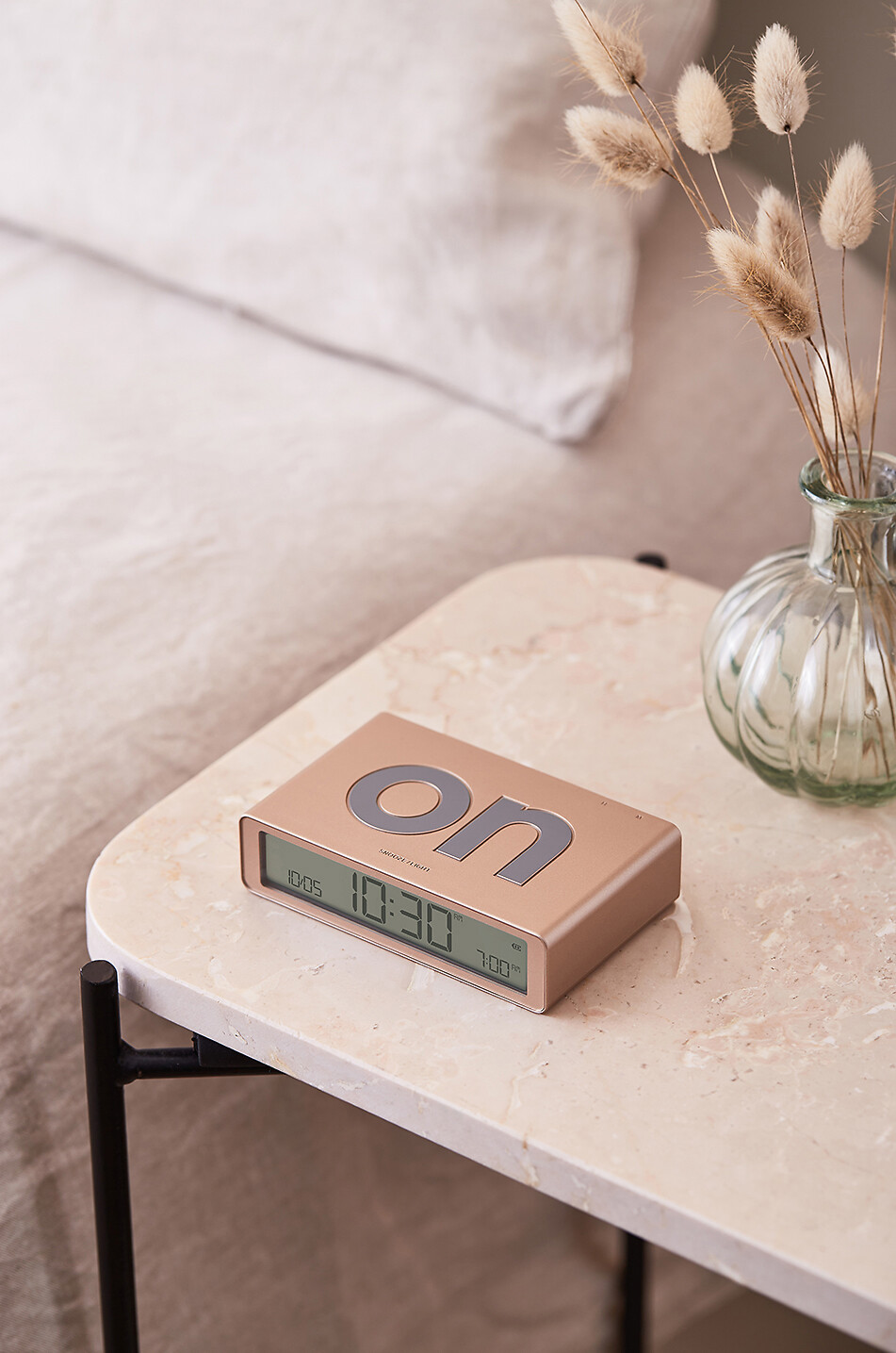 COMPUTERWORKS Lexon Flip Classic reversible alarm clock Home GOLDEN 4
