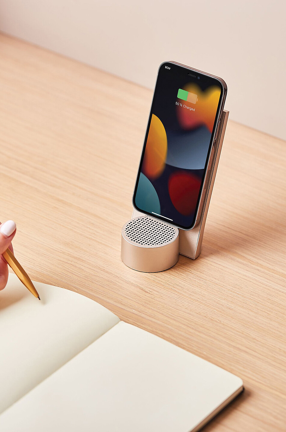 COMPUTERWORKS Kabelloses Ladegerät mit Bluetooth-Lautsprecher Lexon City Energy Pro Haus GOLDEN 3