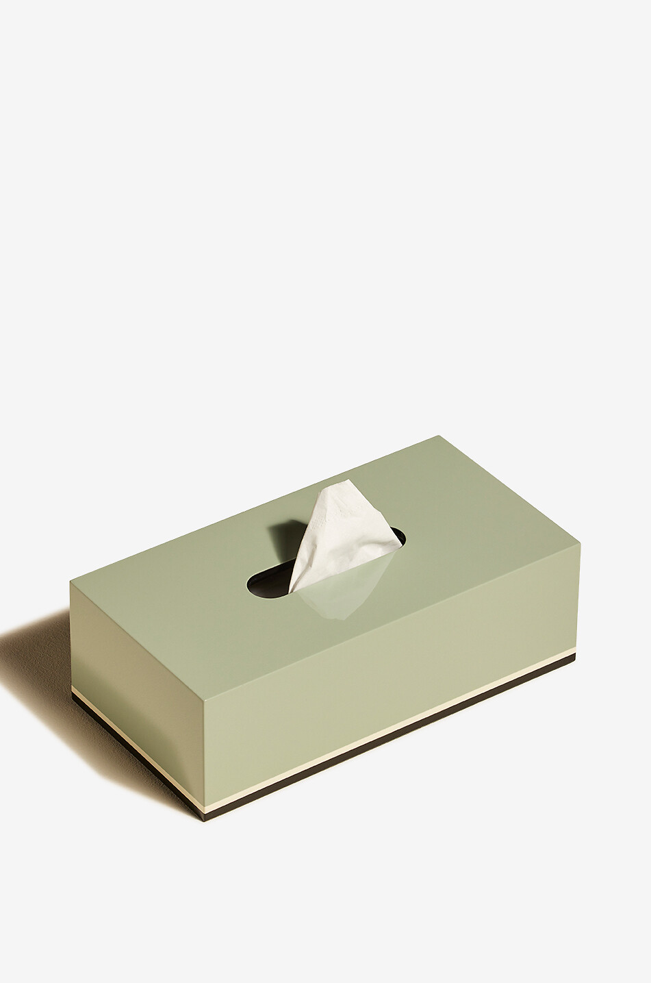Lacquered wood handkerchief box