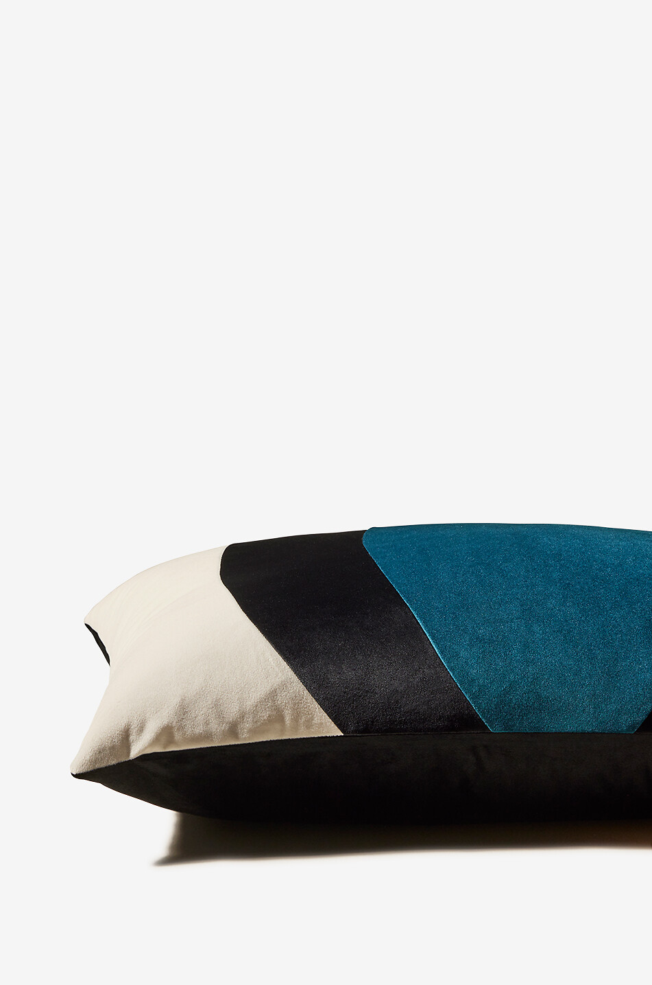 MAISON SARAH LAVOINE Rechteckiges Samtkissen Lune - Grosses Modell Haus BLAU 2