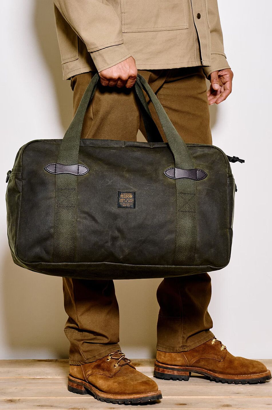 FILSON Traveller Medium waxed cotton travel bag Men DARK GREEN 3