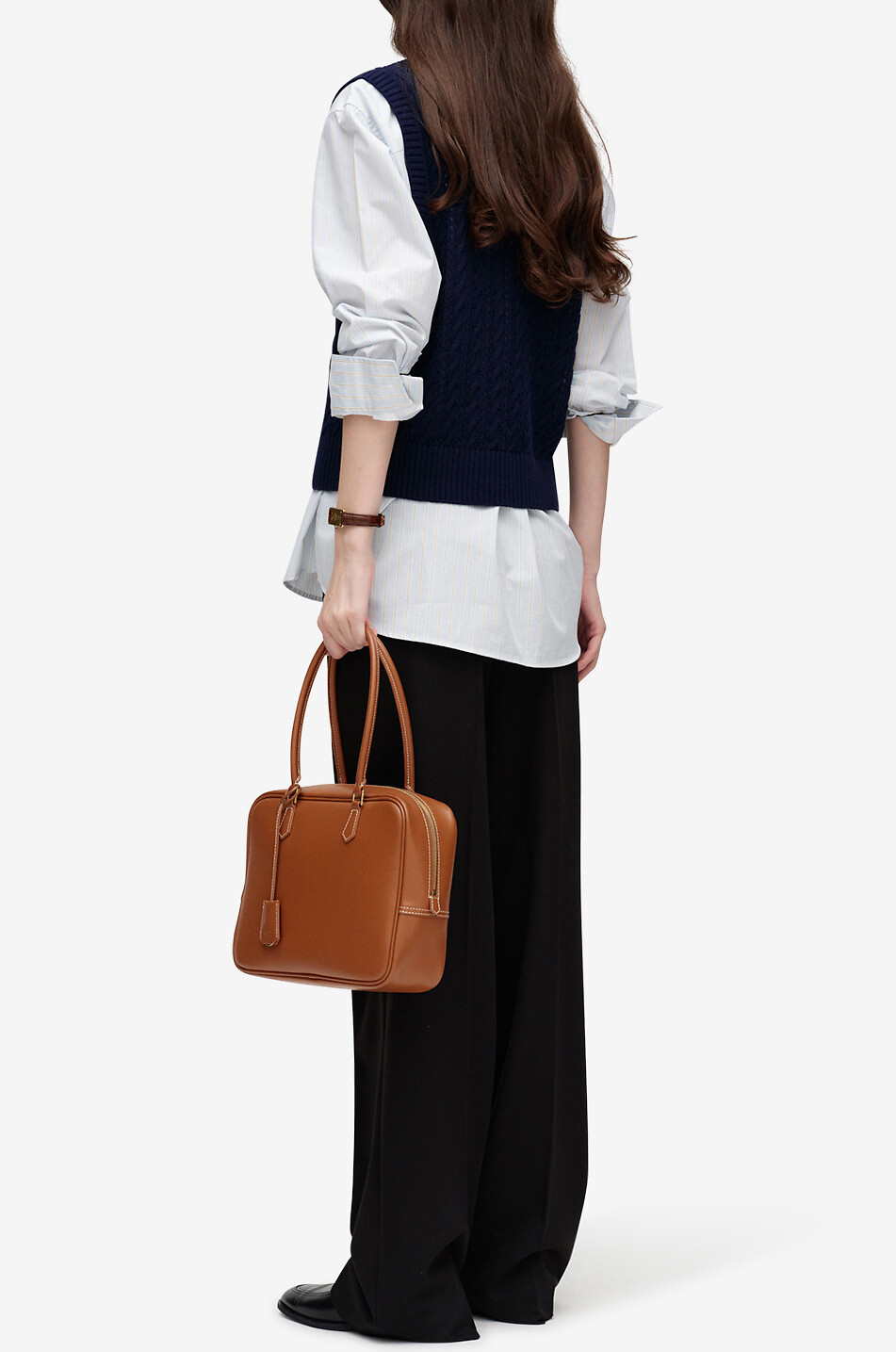 Ärmelloser Loch- und Zopfstrick-Pullover mit V-Ausschnitt