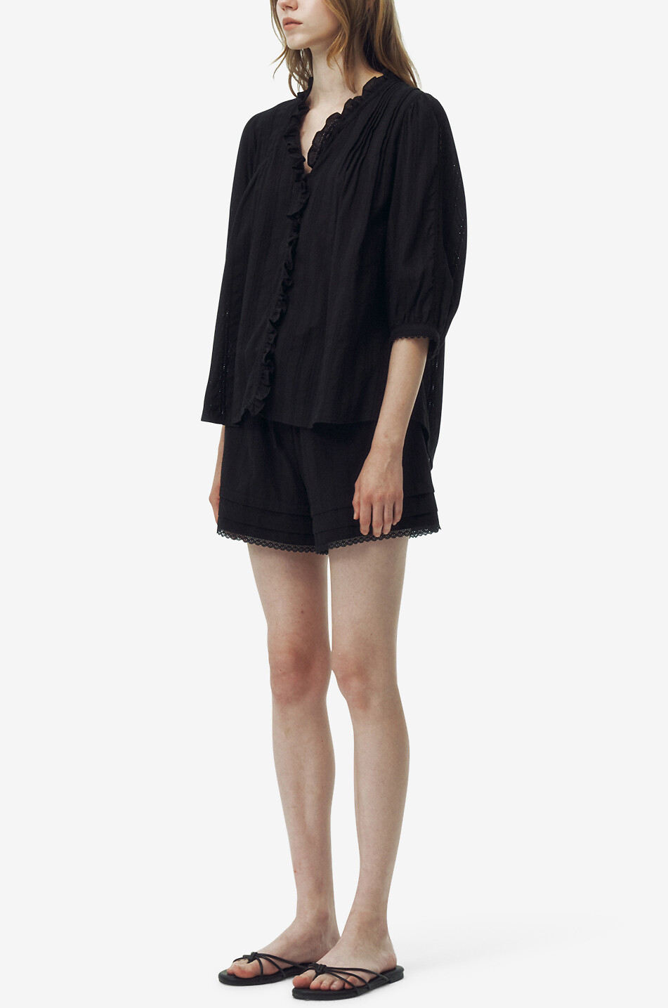 DUNST Scalopped shorts Women BLACK 5