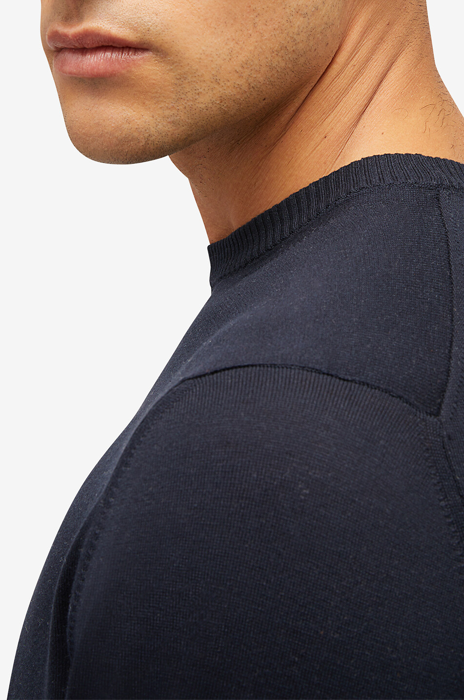Fine round-neck jumper