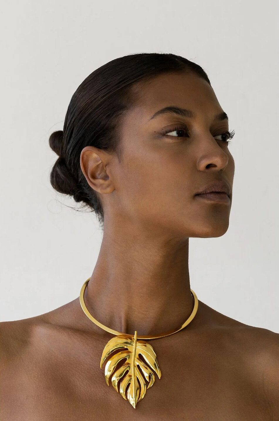 Botanicals Emerald Jungle Large gold-tone stiff gold-tone choker