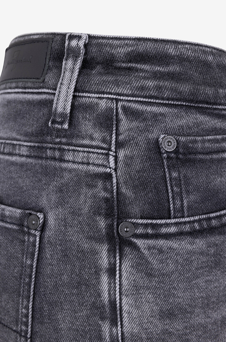 Gerade Jeans aus Baumwolle und Lyocell Calie Night Out