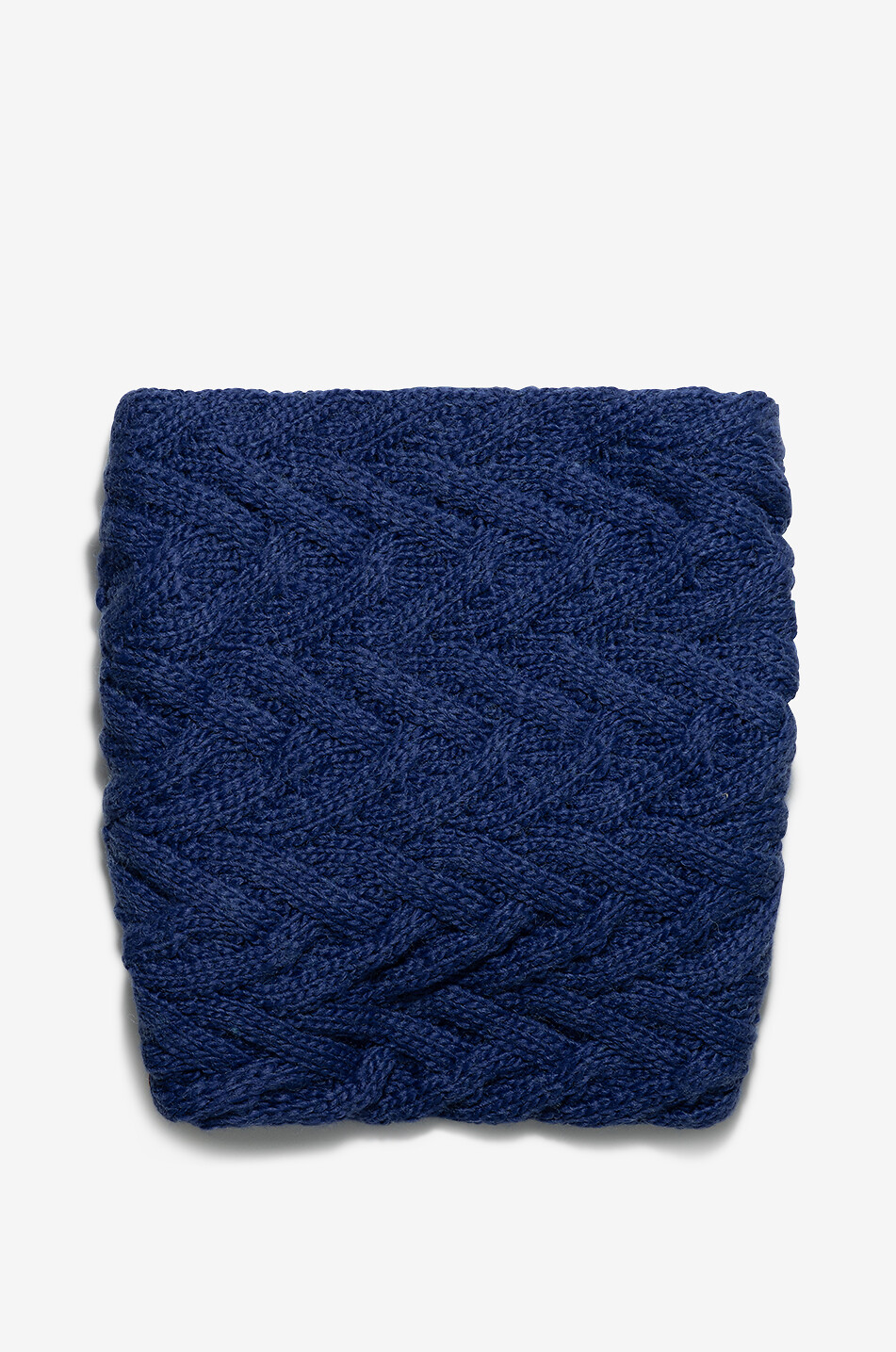 Zopfstrick-Röhrenschal mit PrimaLoft-Futter