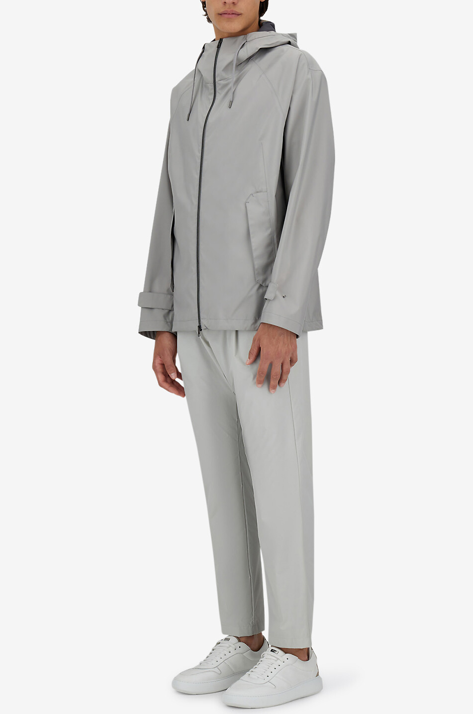 Veste coupe-vent à capuche