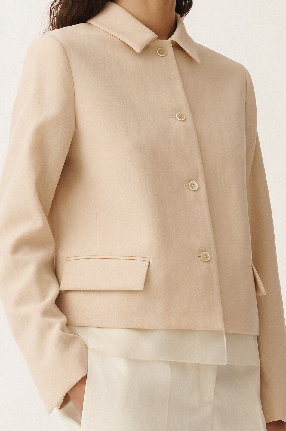 Wool blend canvas boxy suit jacket with organza trim