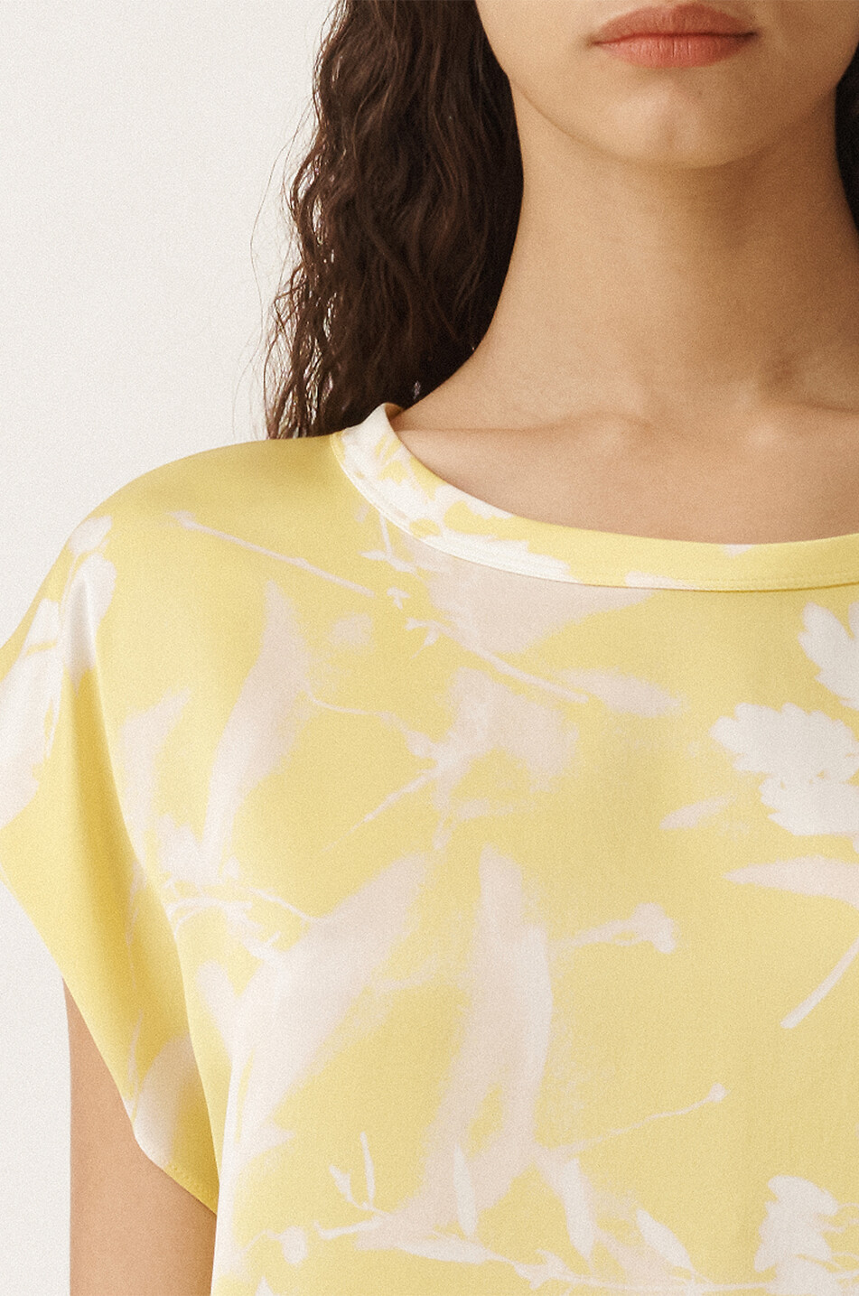 FABIANA FILIPPI Tilia short-sleeved satin top Women YELLOW 6