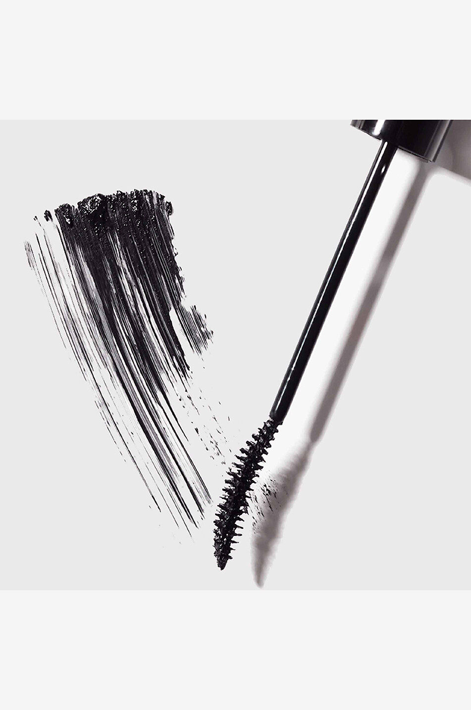 VICTORIA BECKHAM BEAUTY Future Lash smudge-free lifting mascara Women Colourless 5