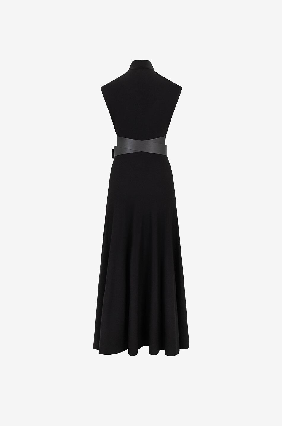 Langes ärmelloses Feinstrickkleid mit Gürtel