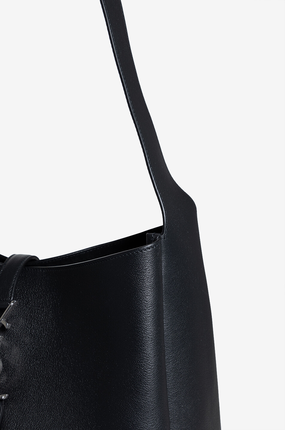 SAINT LAURENT PARIS Sac porté épaule en cuir grainé souple Le 5 à 7 Femme NOIR 5