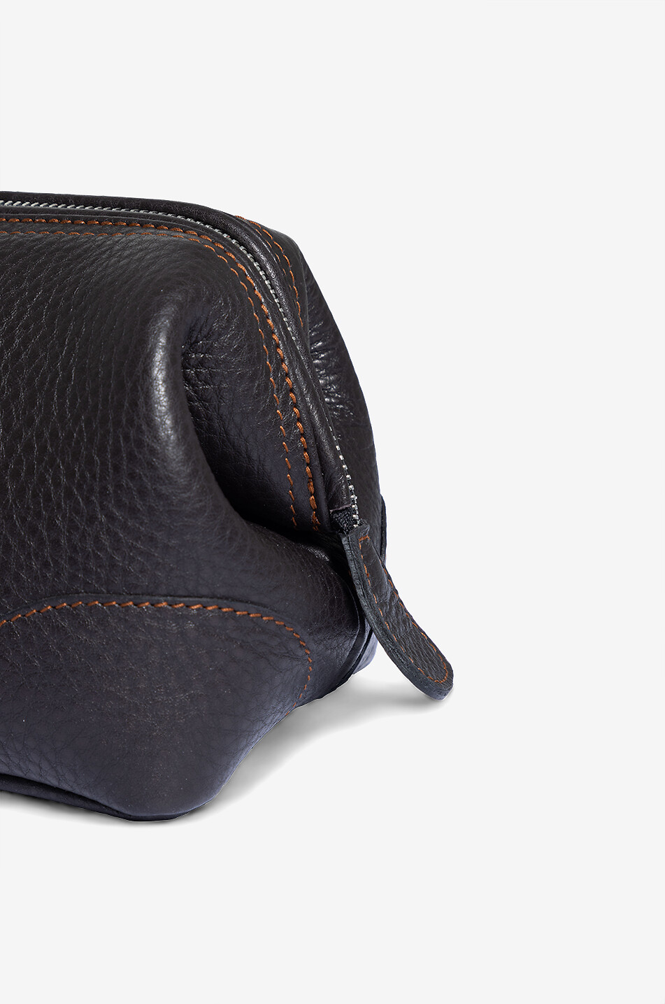 F. HAMMANN Mousetrap leather toiletry bag Men DARK BROWN 5
