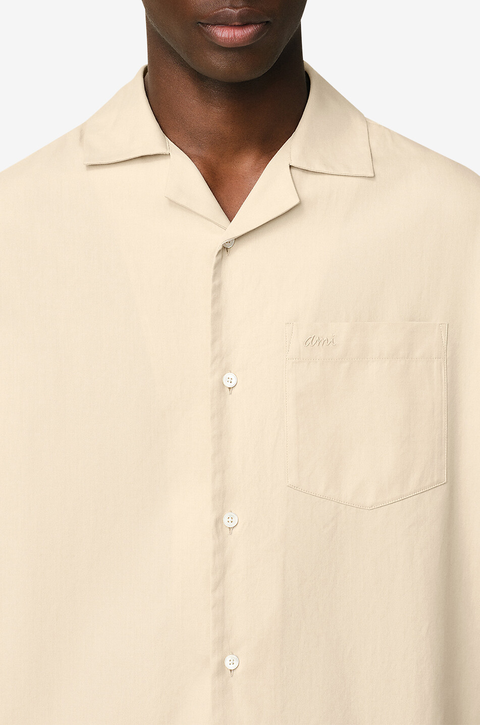 Boxy-Kurzarm-Hemd aus Gabardine AMI