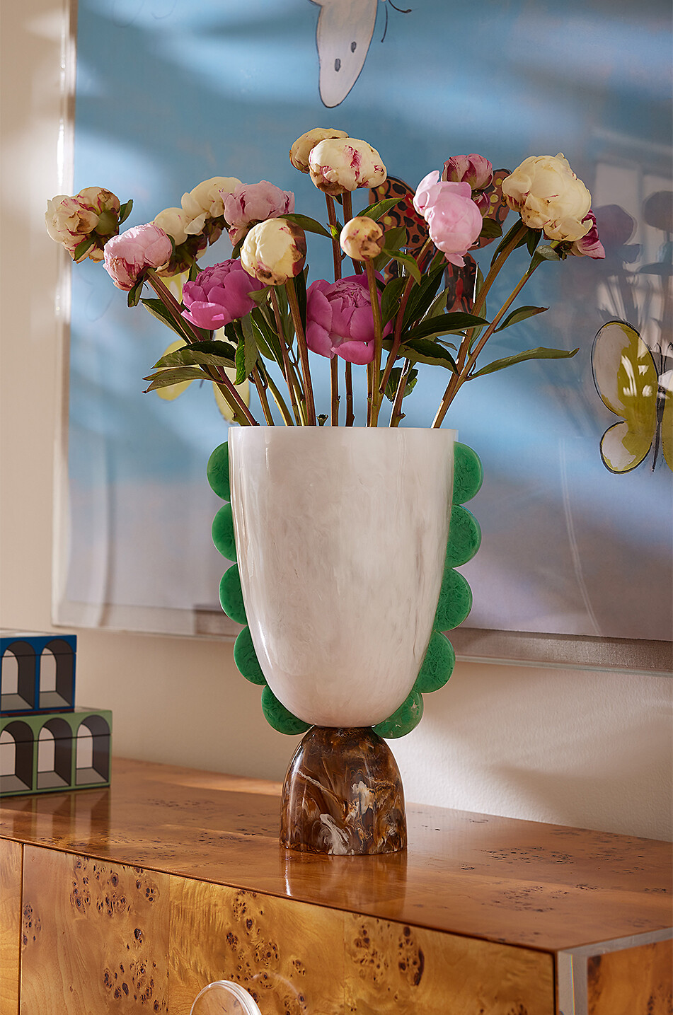 Mustique Scalloped Urn marbled vase